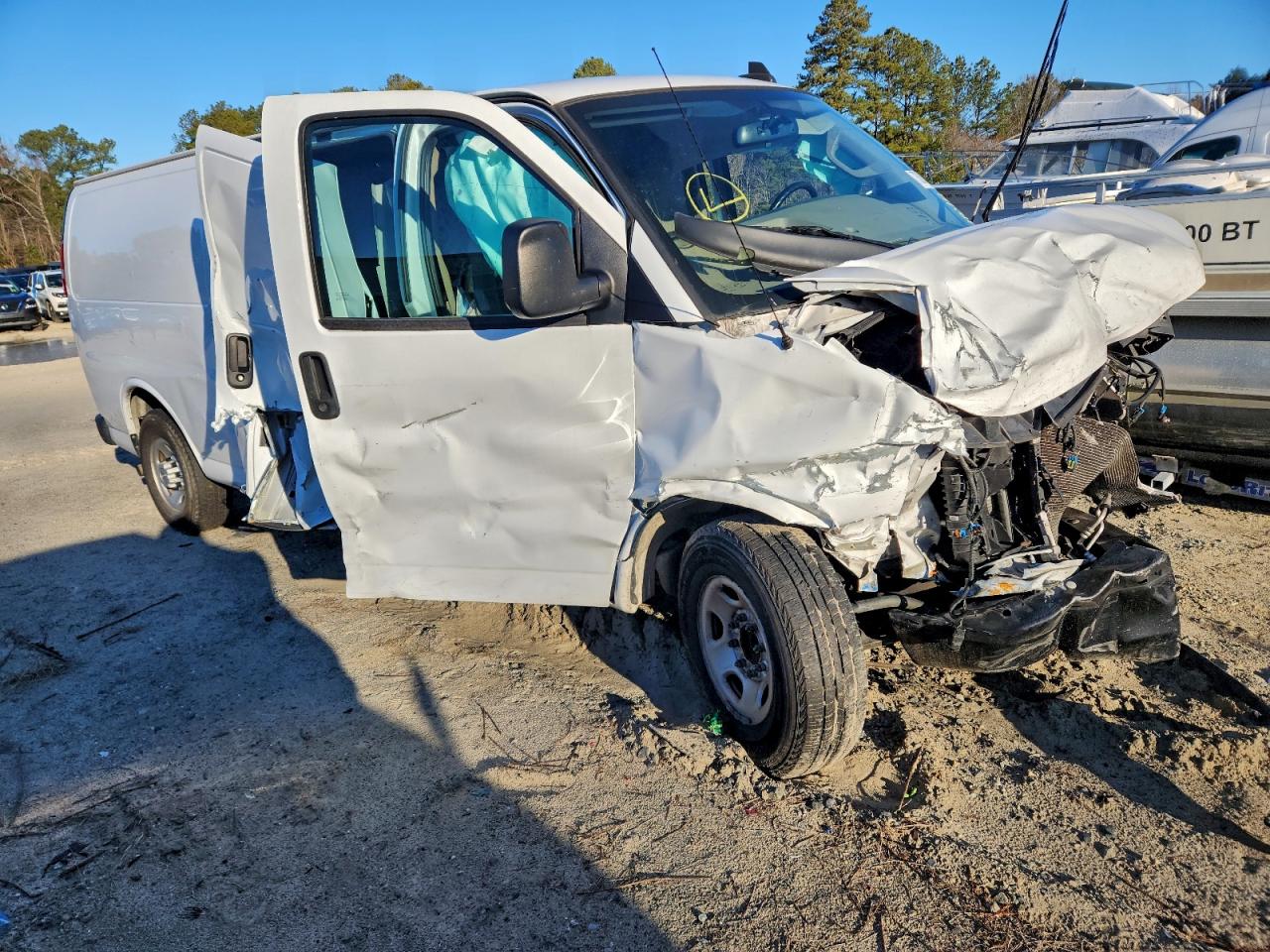 2022 CHEVROLET EXPRESS