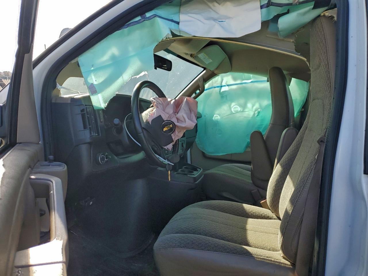 2022 CHEVROLET EXPRESS