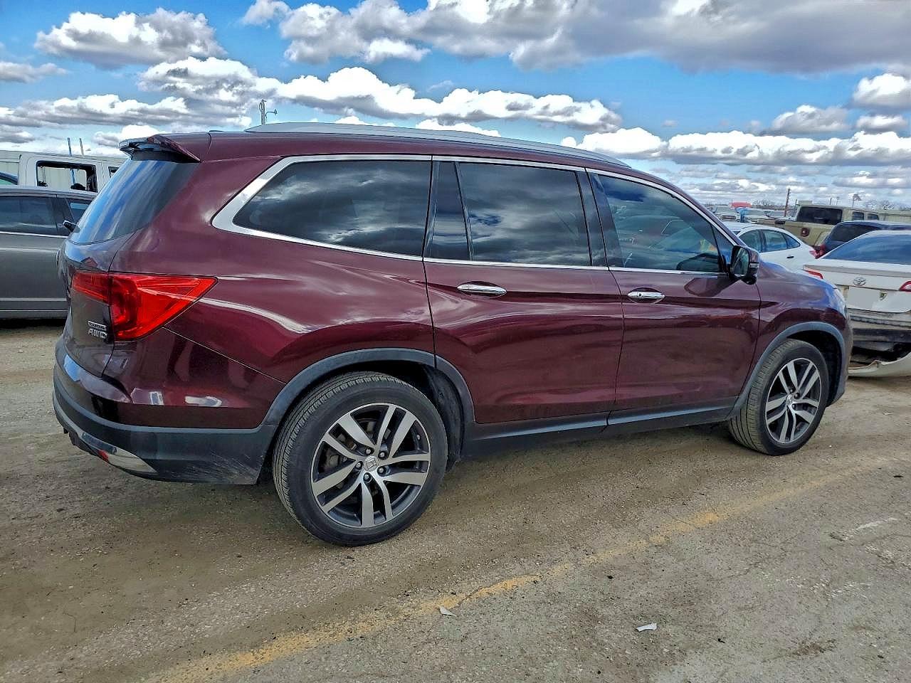 2017 HONDA PILOT