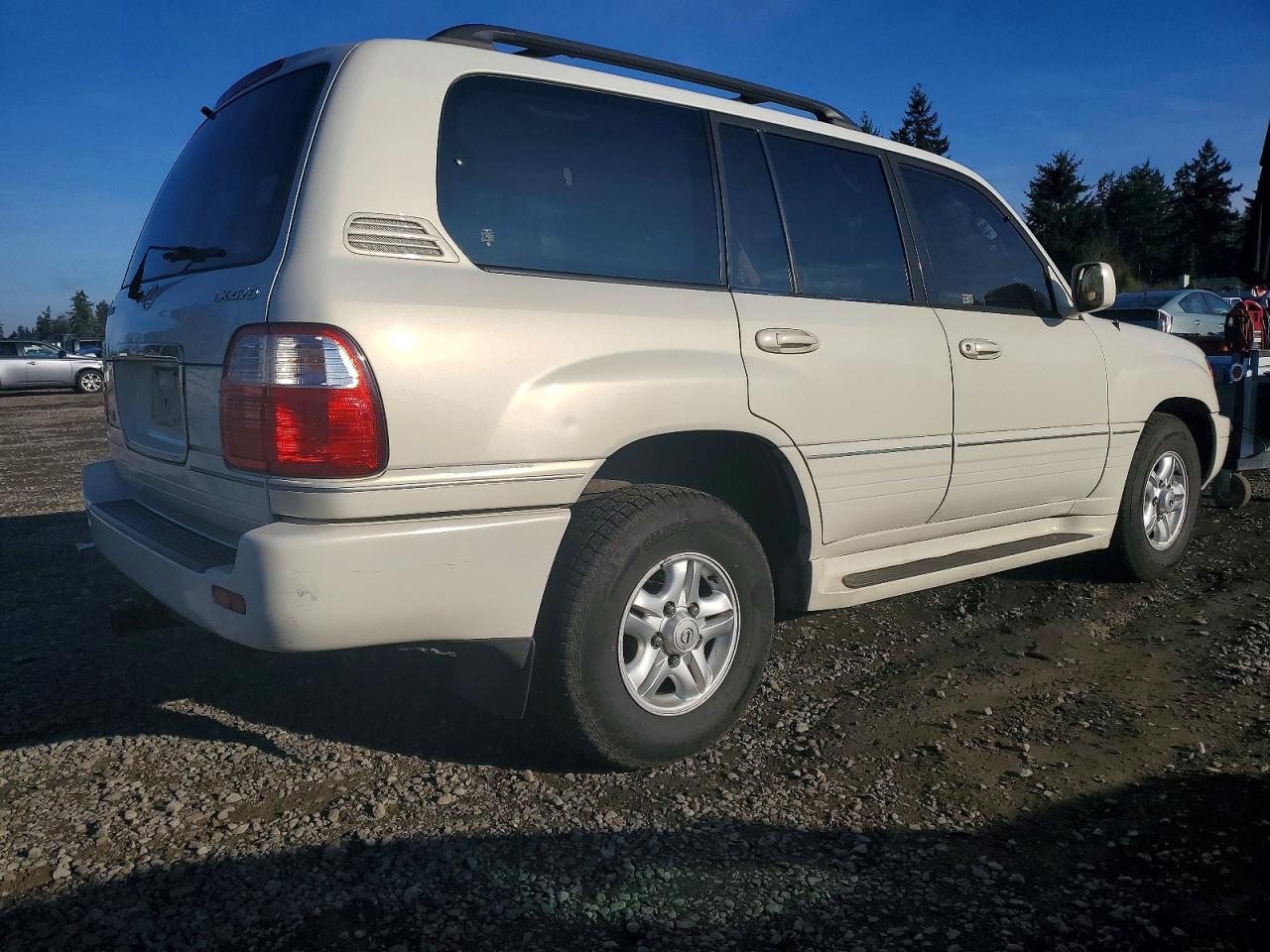 2000 LEXUS LX470