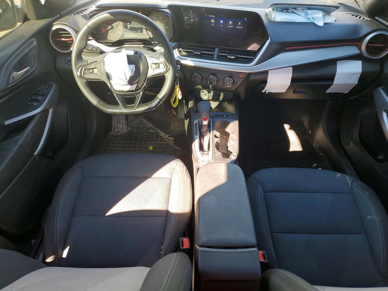 2025 CHEVROLET TRAX
