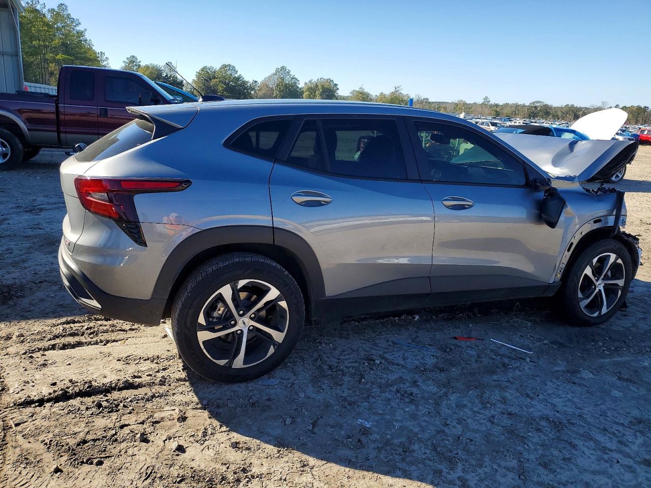 2025 CHEVROLET TRAX