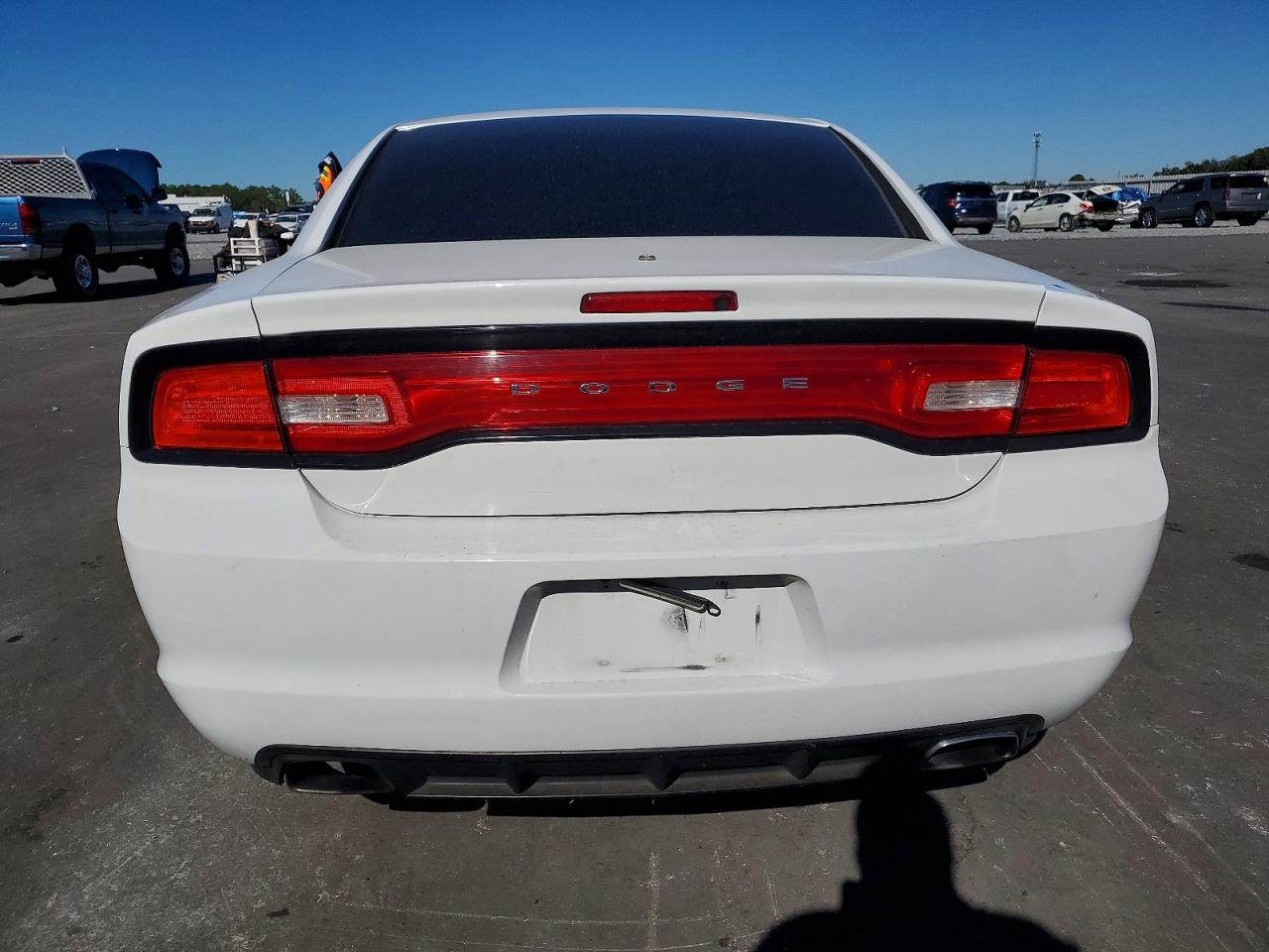 2011 DODGE CHARGER