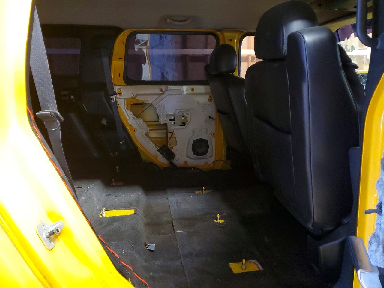 2005 HUMMER H2