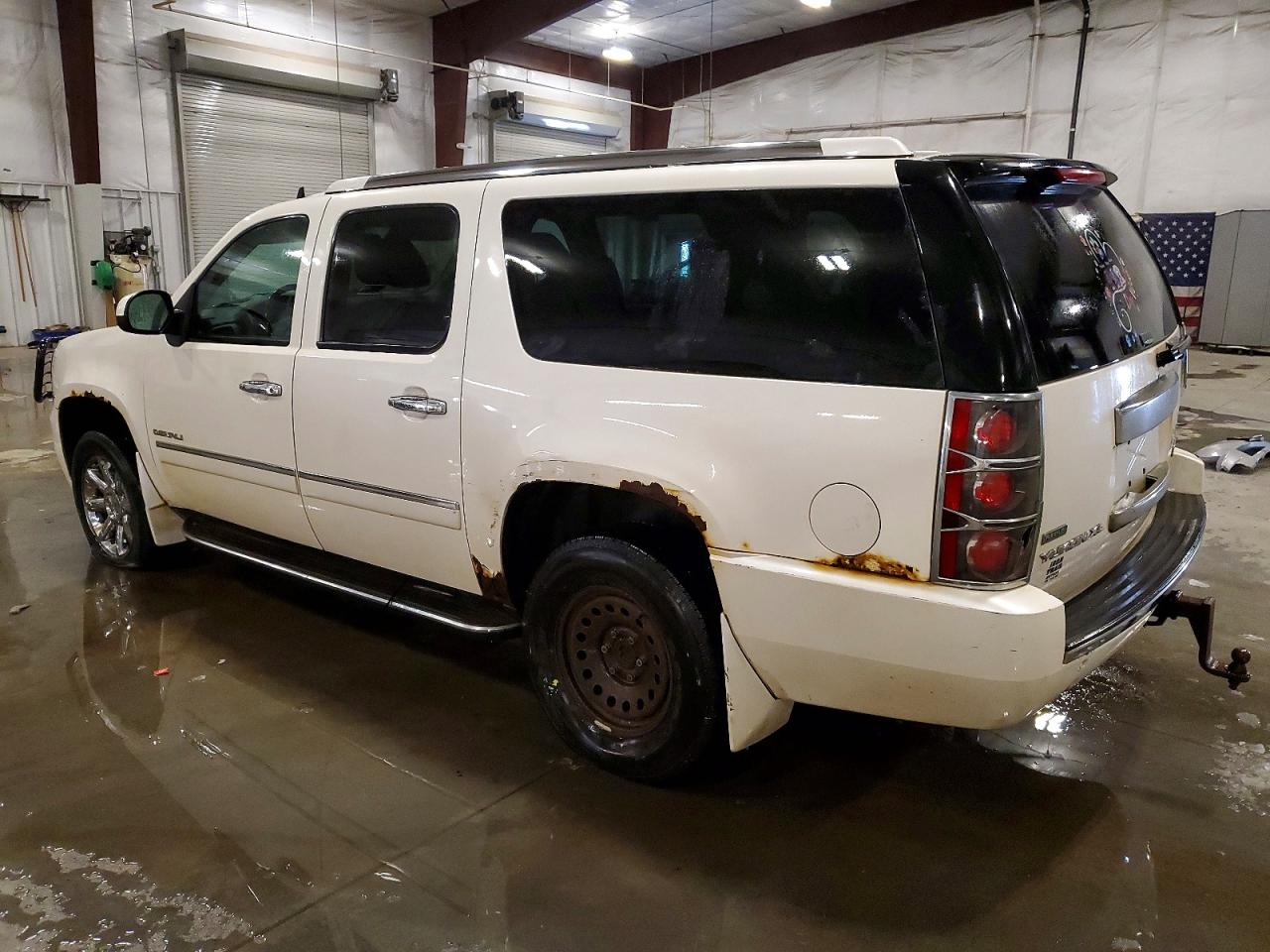 2012 GMC YUKON
