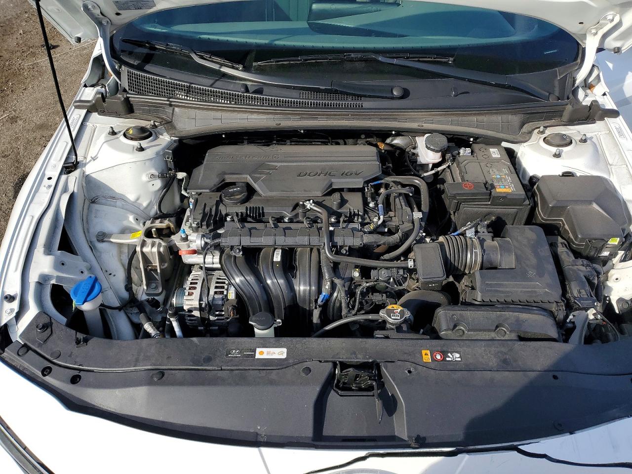 2024 HYUNDAI ELANTRA