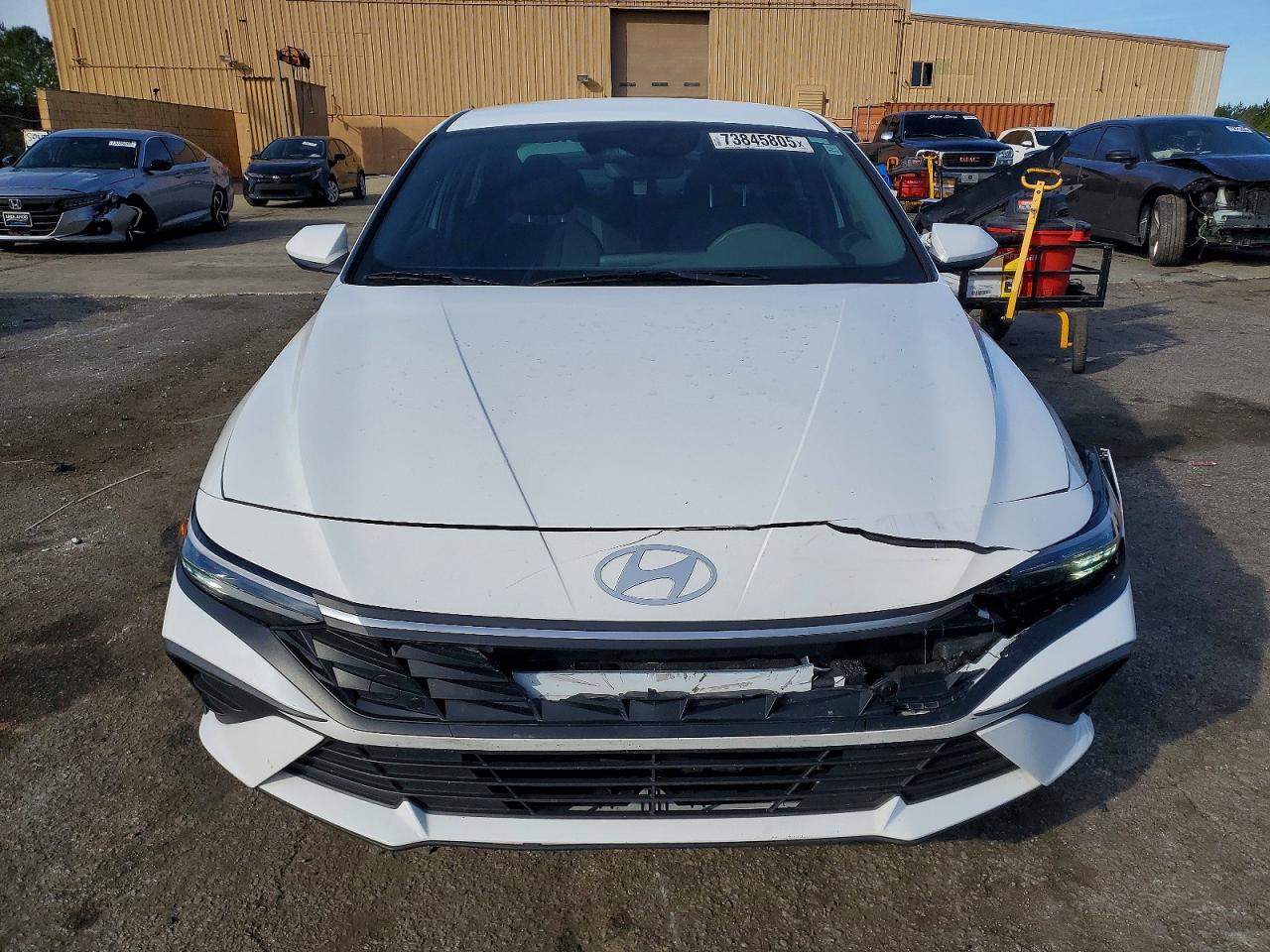 2024 HYUNDAI ELANTRA