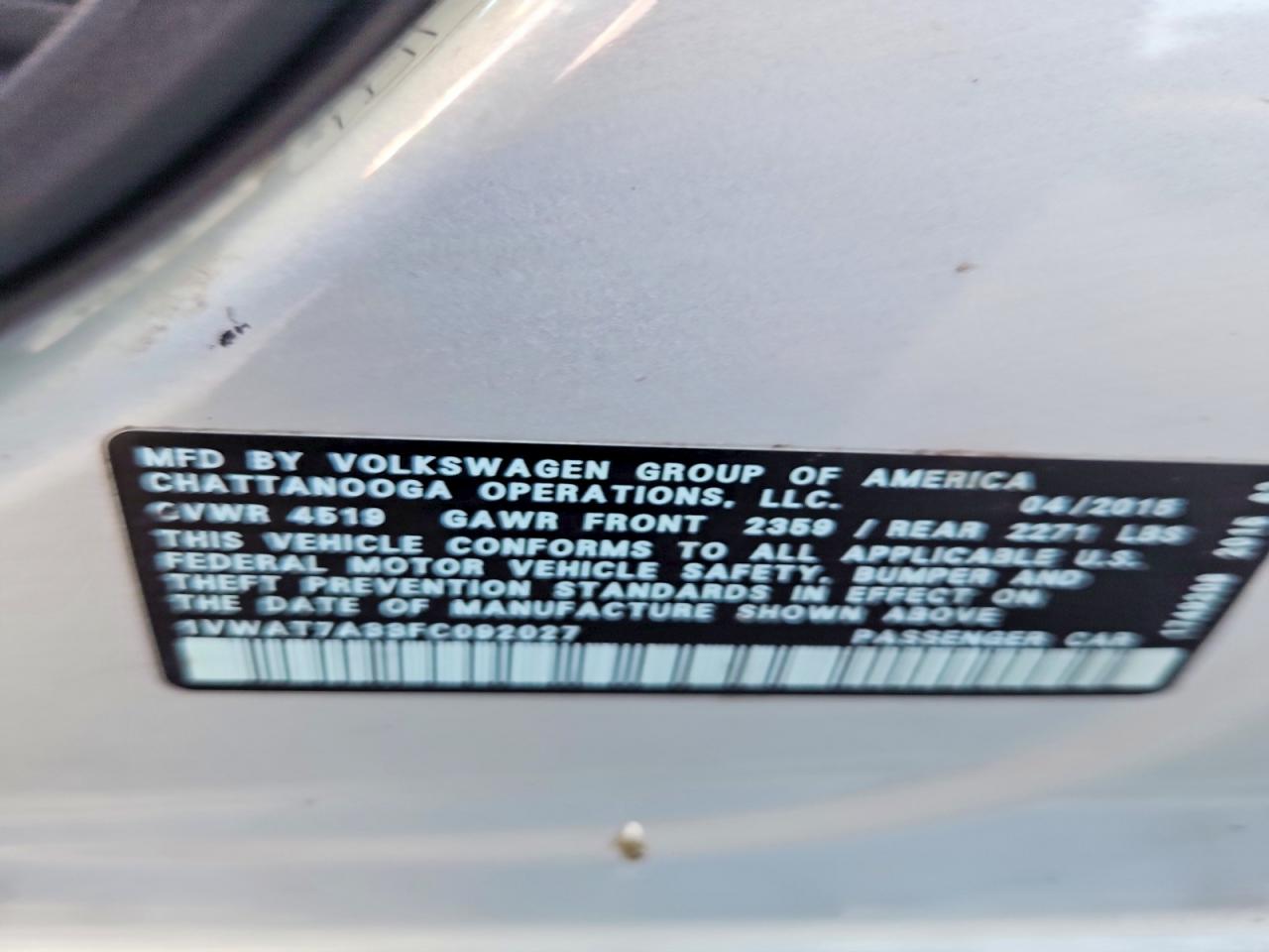 2015 VOLKSWAGEN PASSAT