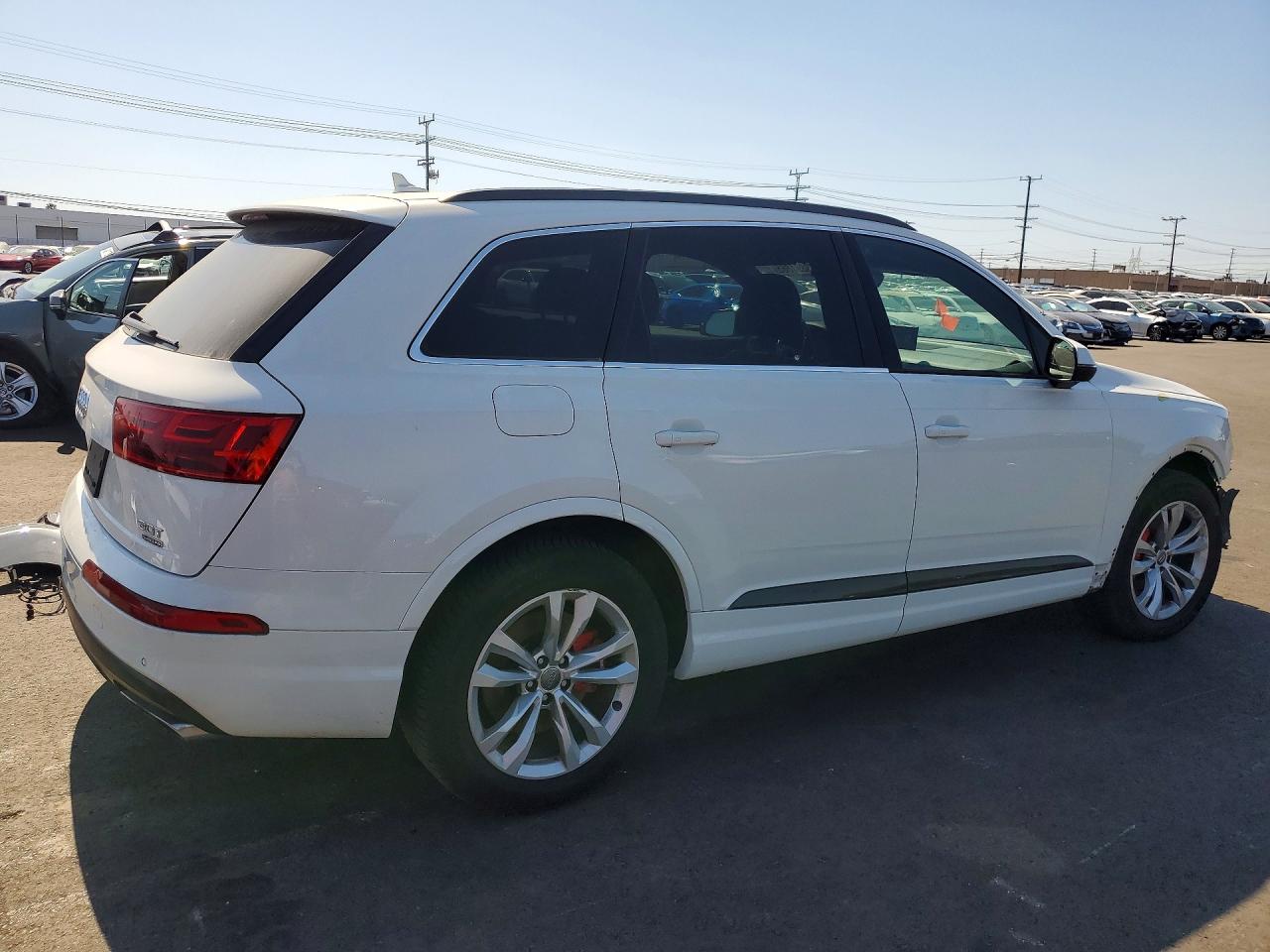 2017 AUDI Q7