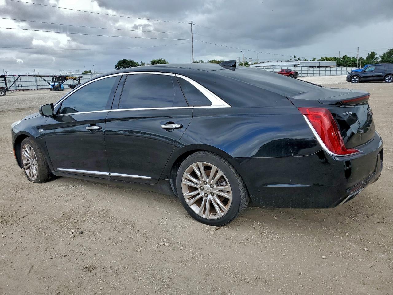 2018 CADILLAC XTS