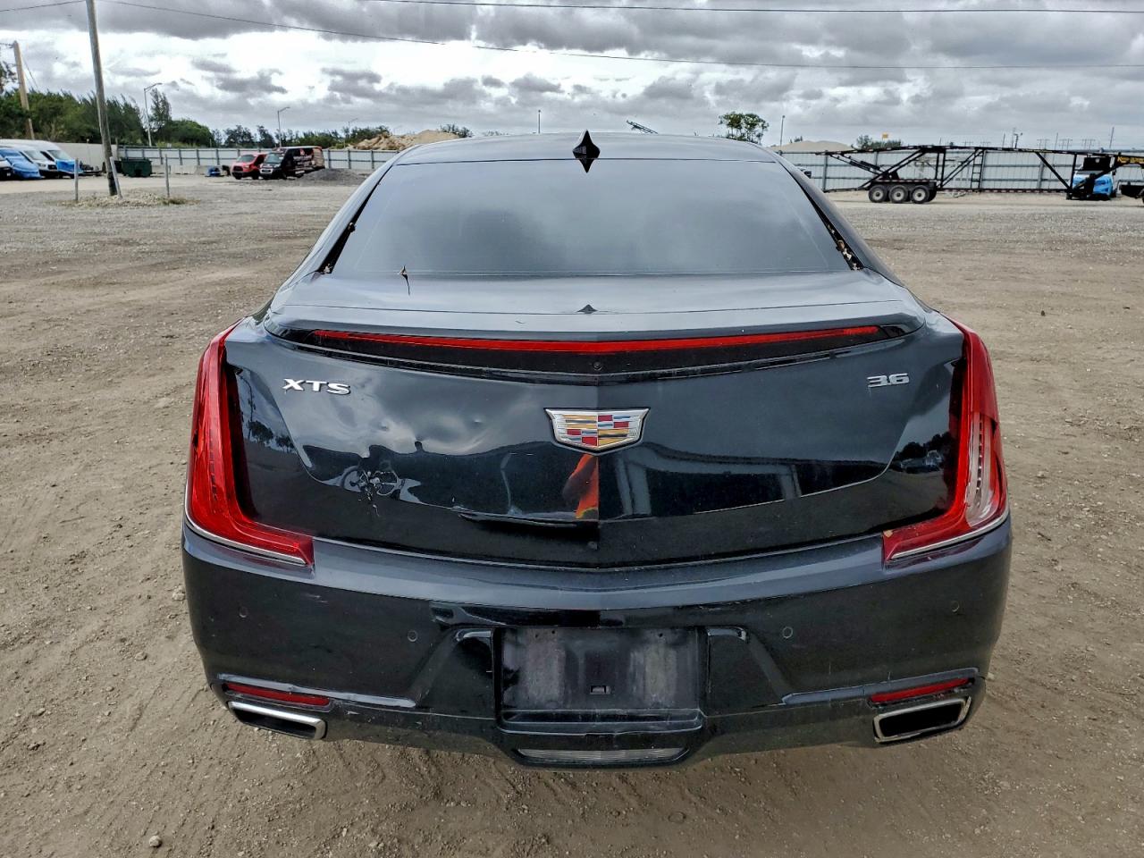 2018 CADILLAC XTS
