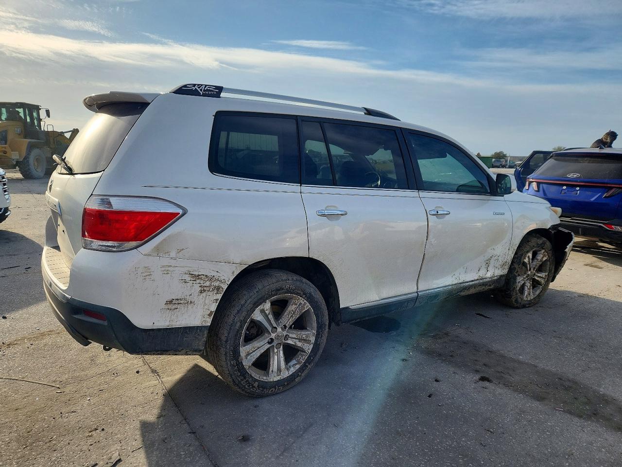 2011 TOYOTA HIGHLANDER