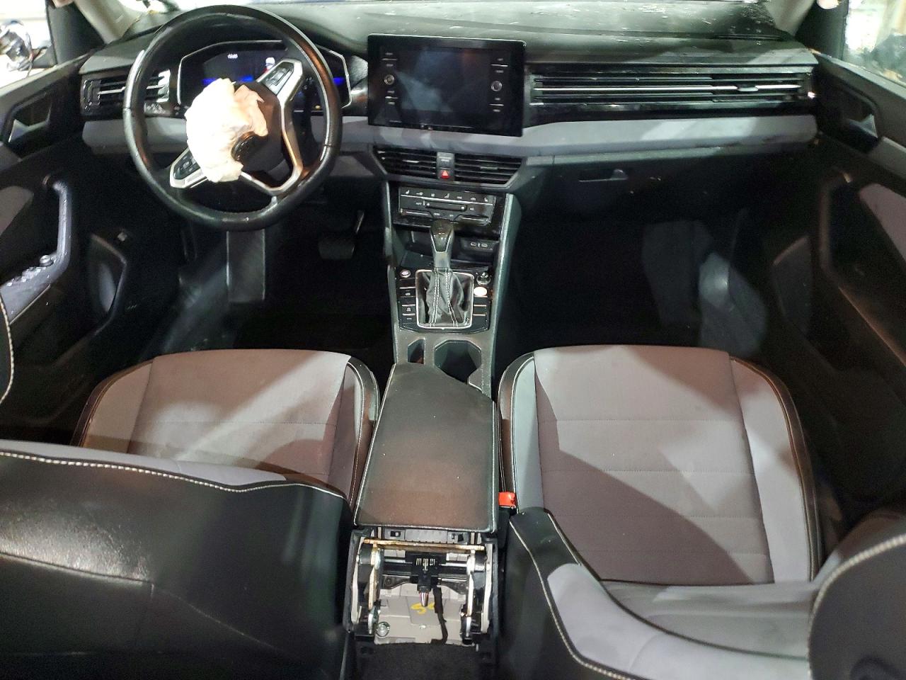 2025 VOLKSWAGEN JETTA