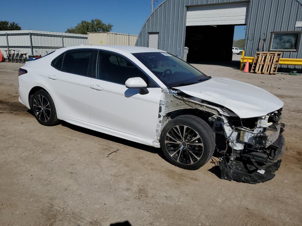 2019 TOYOTA CAMRY