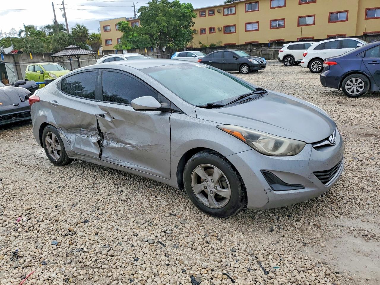 2015 HYUNDAI ELANTRA
