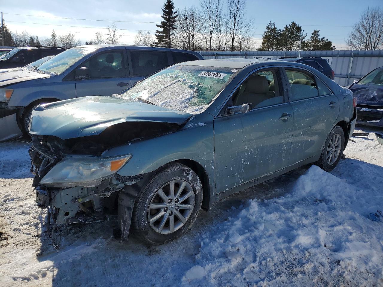 2011 TOYOTA CAMRY
