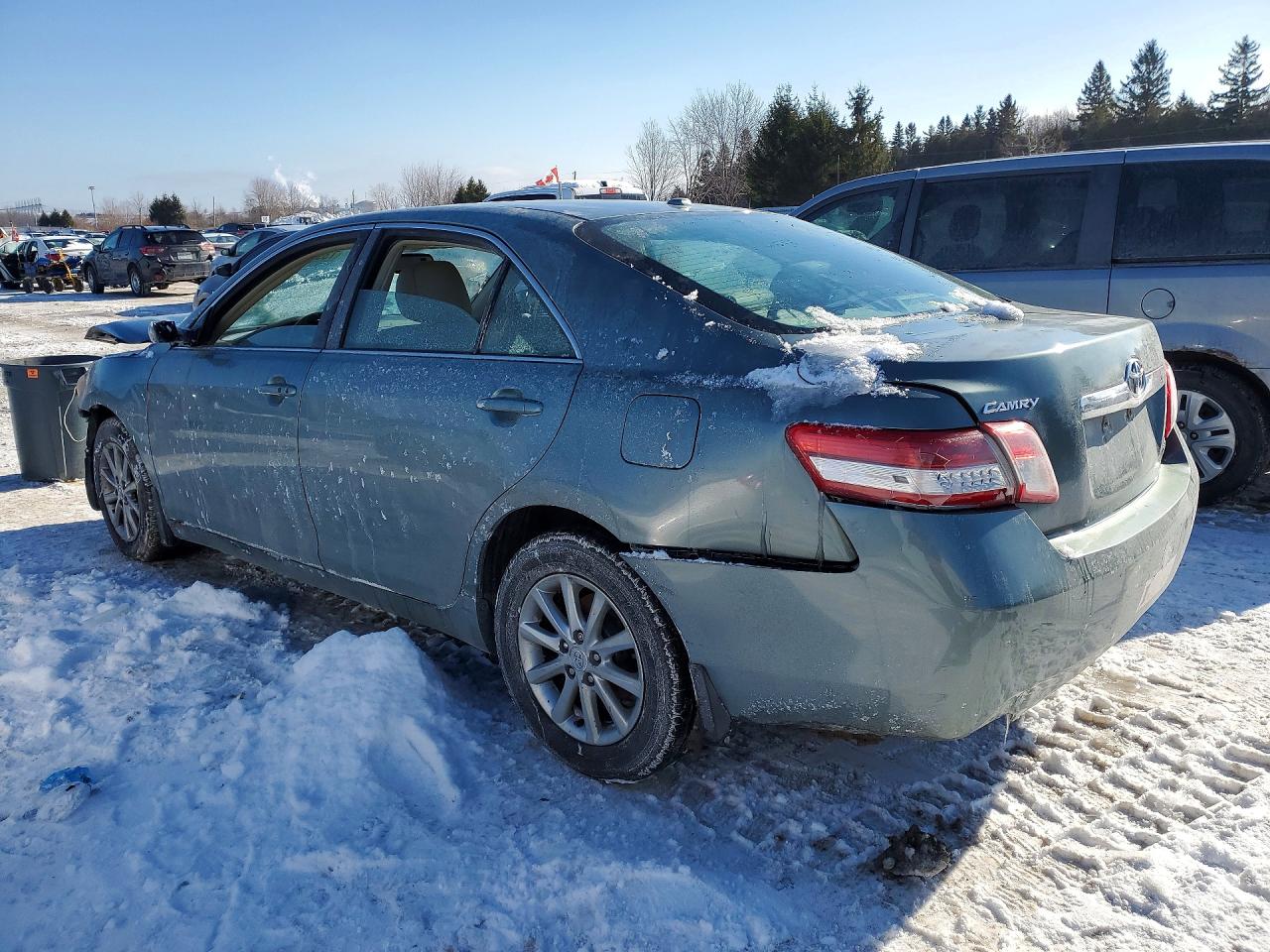 2011 TOYOTA CAMRY