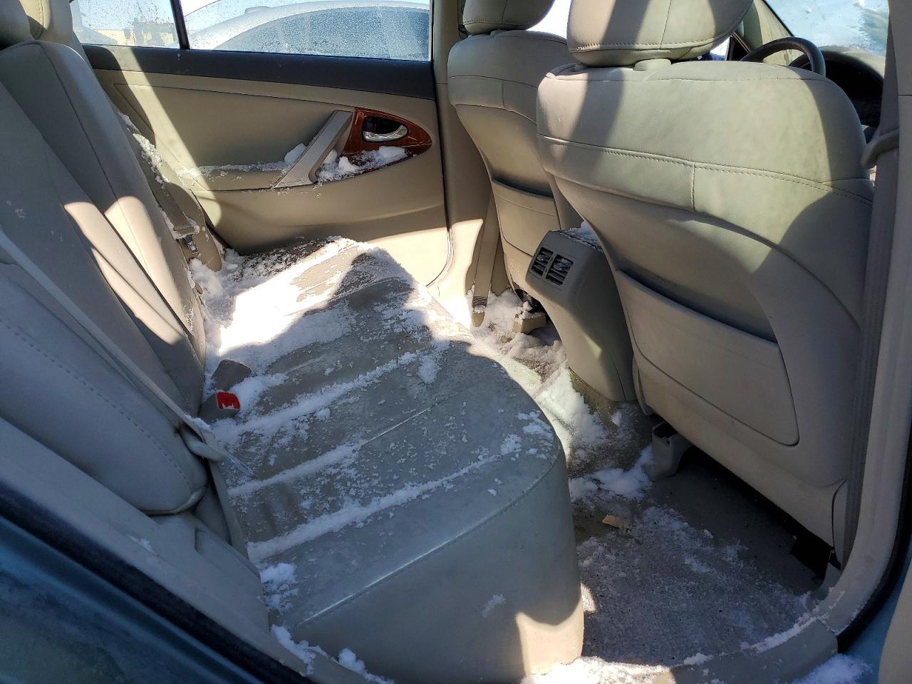 2011 TOYOTA CAMRY