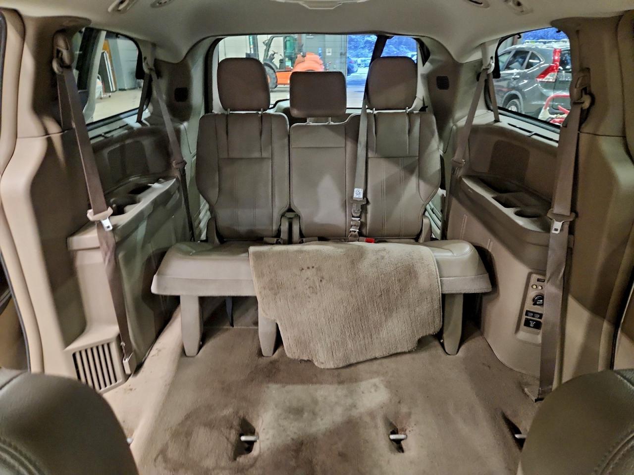 2013 CHRYSLER MINIVAN