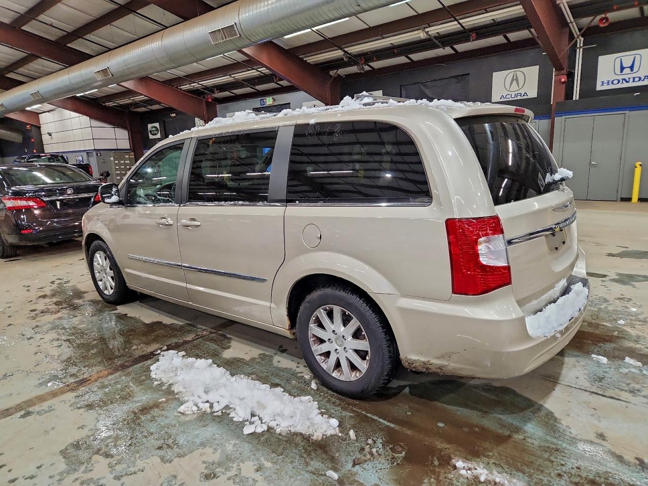 2013 CHRYSLER MINIVAN