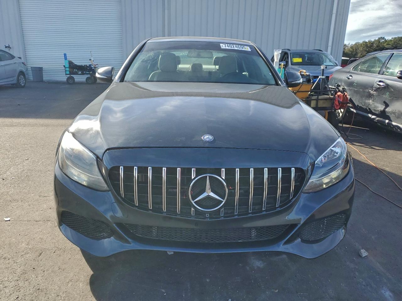 2015 MERCEDES-BENZ C-CLASS