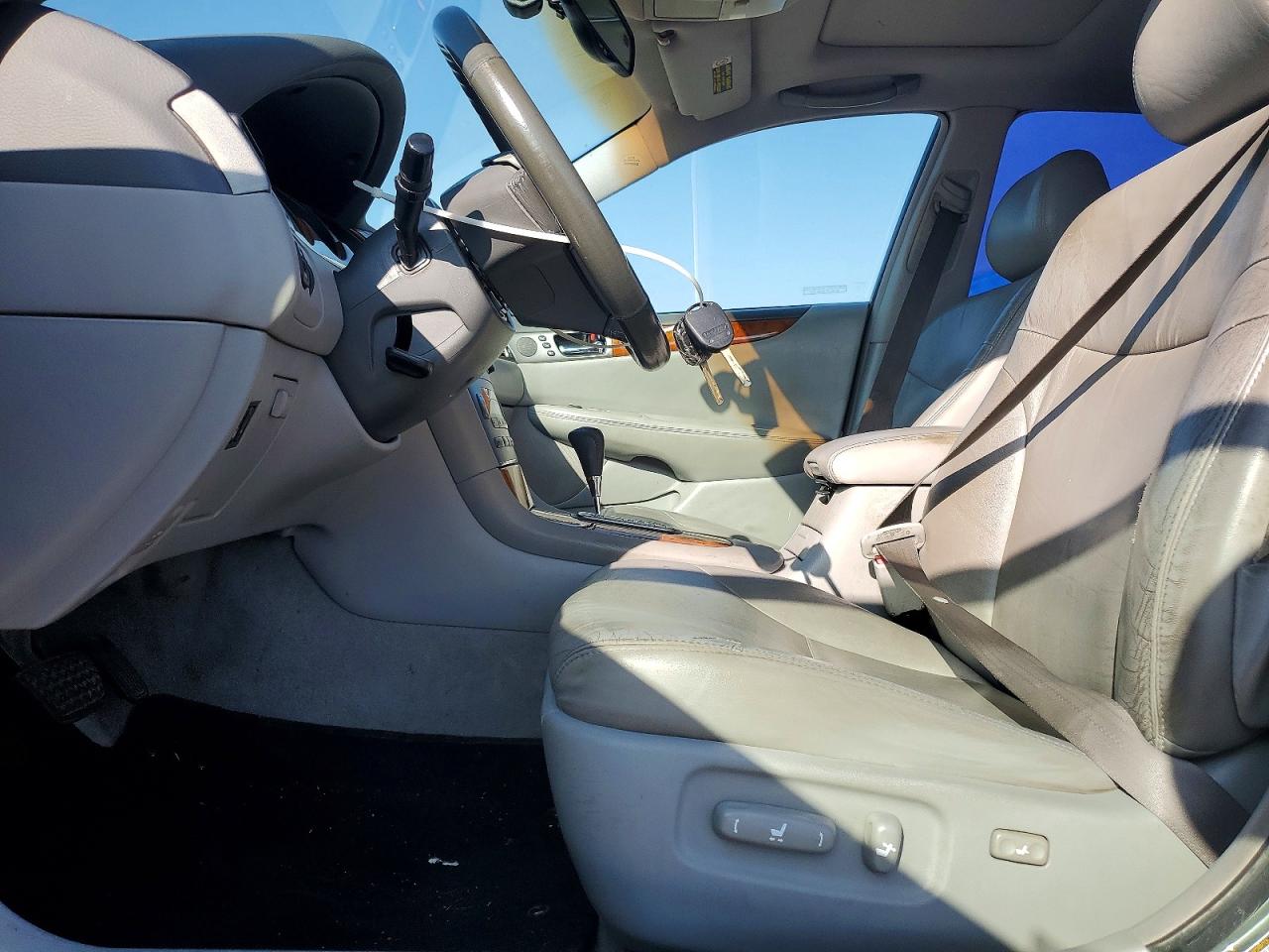 2005 LEXUS ES330