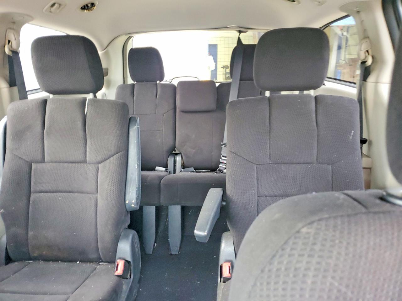 2011 DODGE CARAVAN
