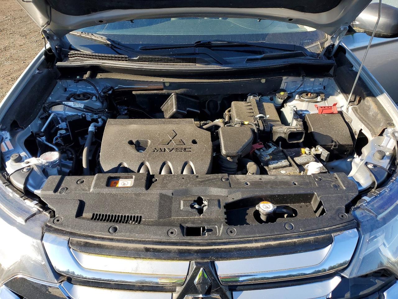 2018 MITSUBISHI OUTLANDER