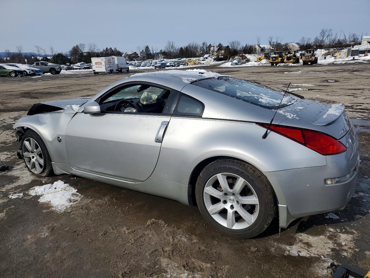 2005 NISSAN 350Z