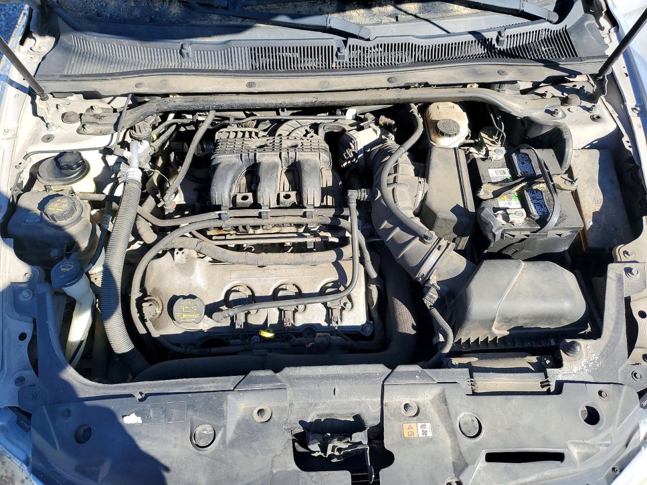 2010 FORD TAURUS