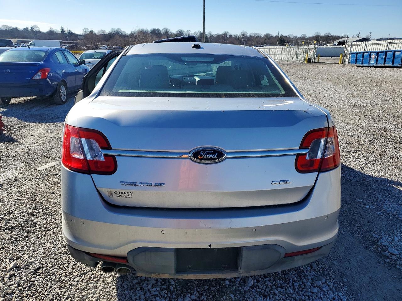 2010 FORD TAURUS