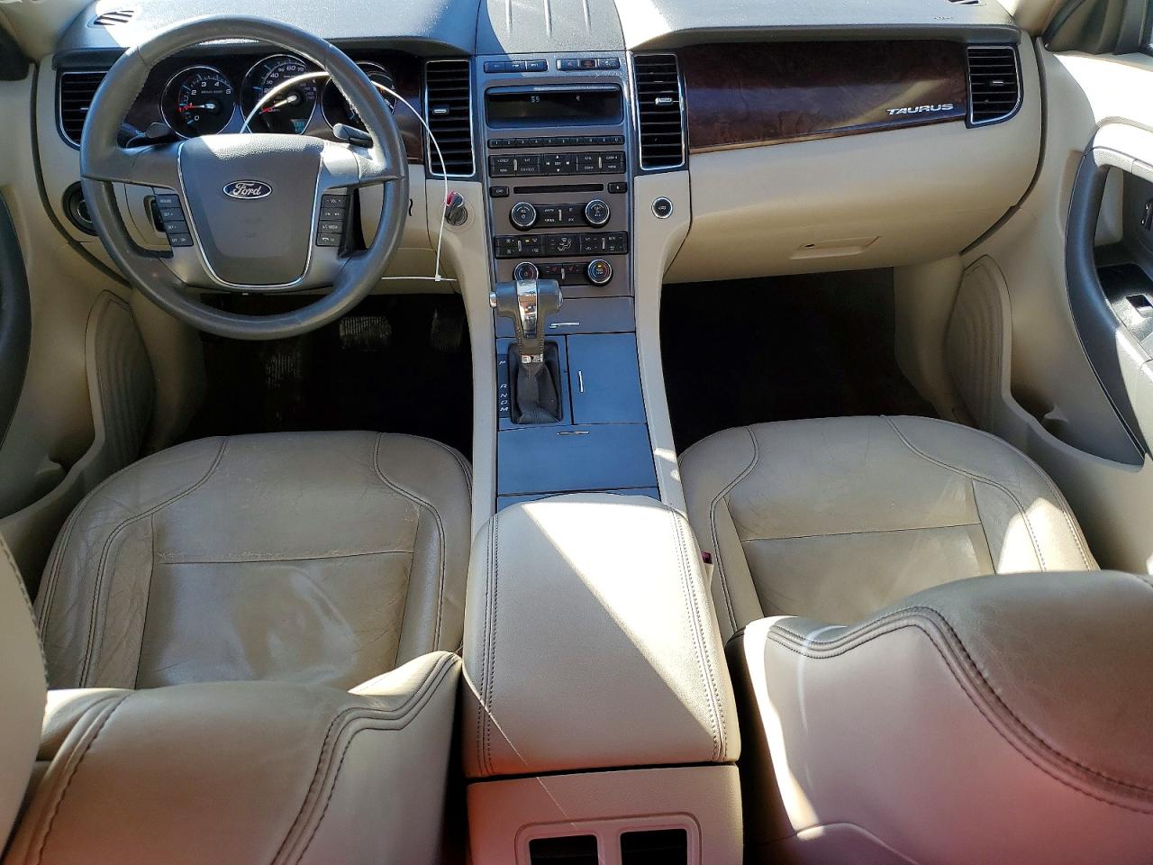 2010 FORD TAURUS