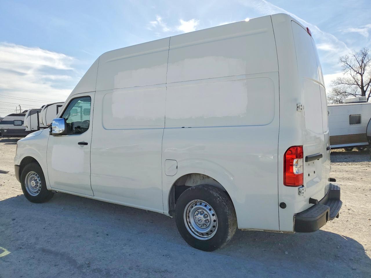 2015 NISSAN NV