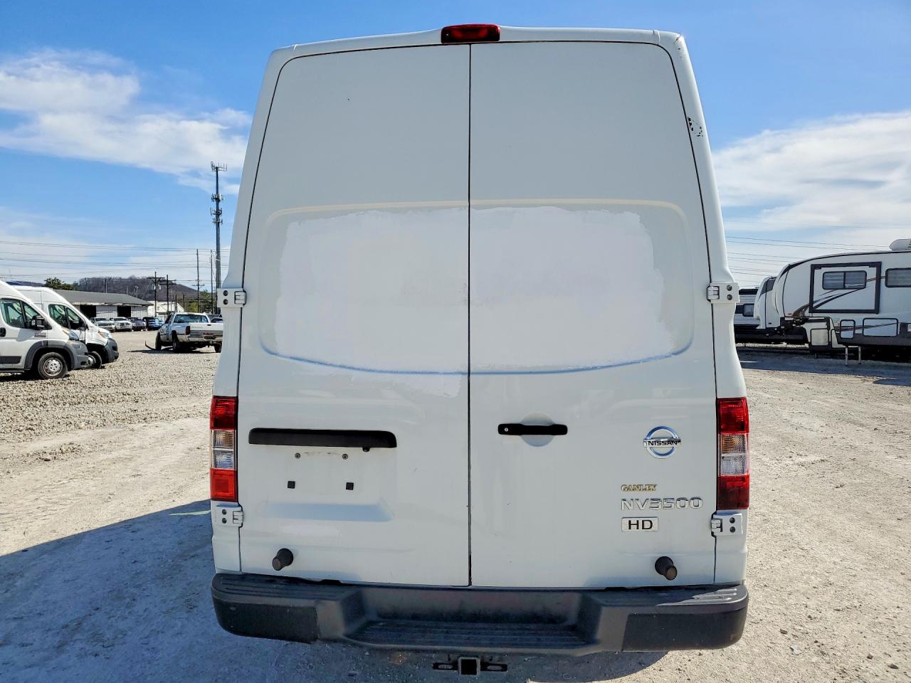 2015 NISSAN NV