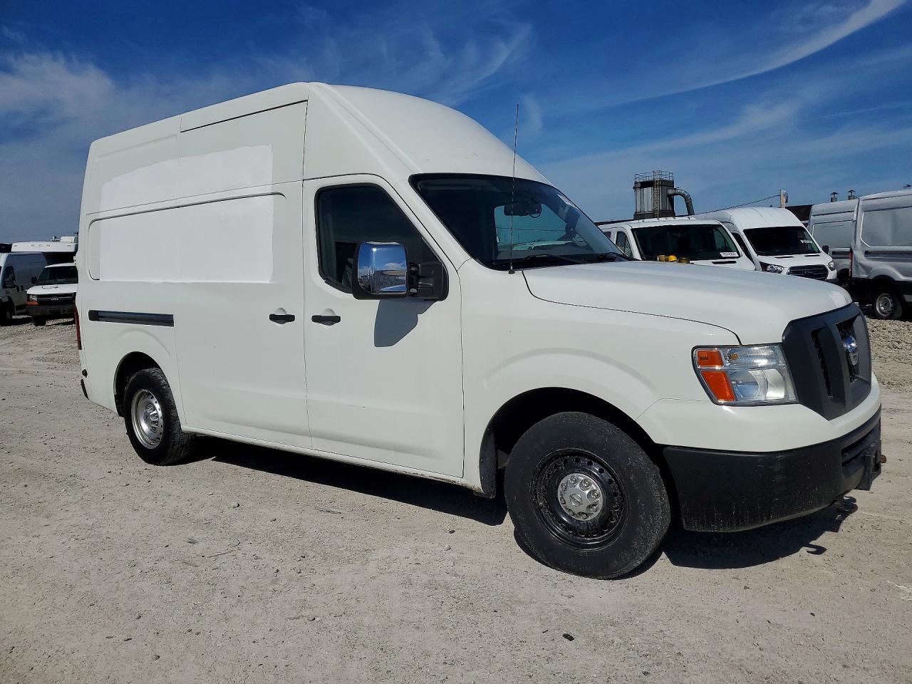2015 NISSAN NV