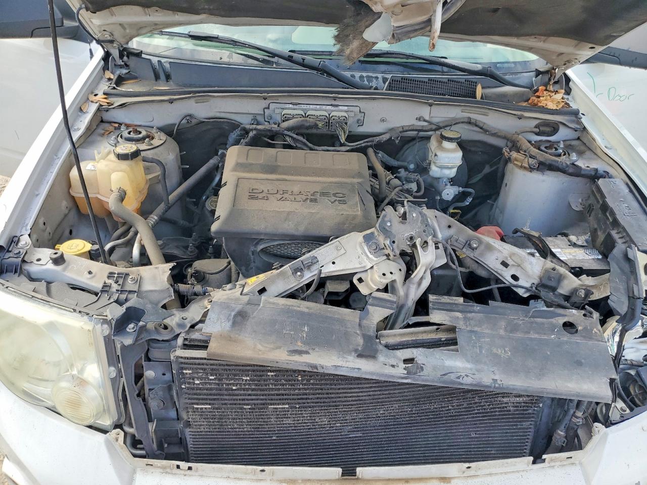 2010 FORD ESCAPE