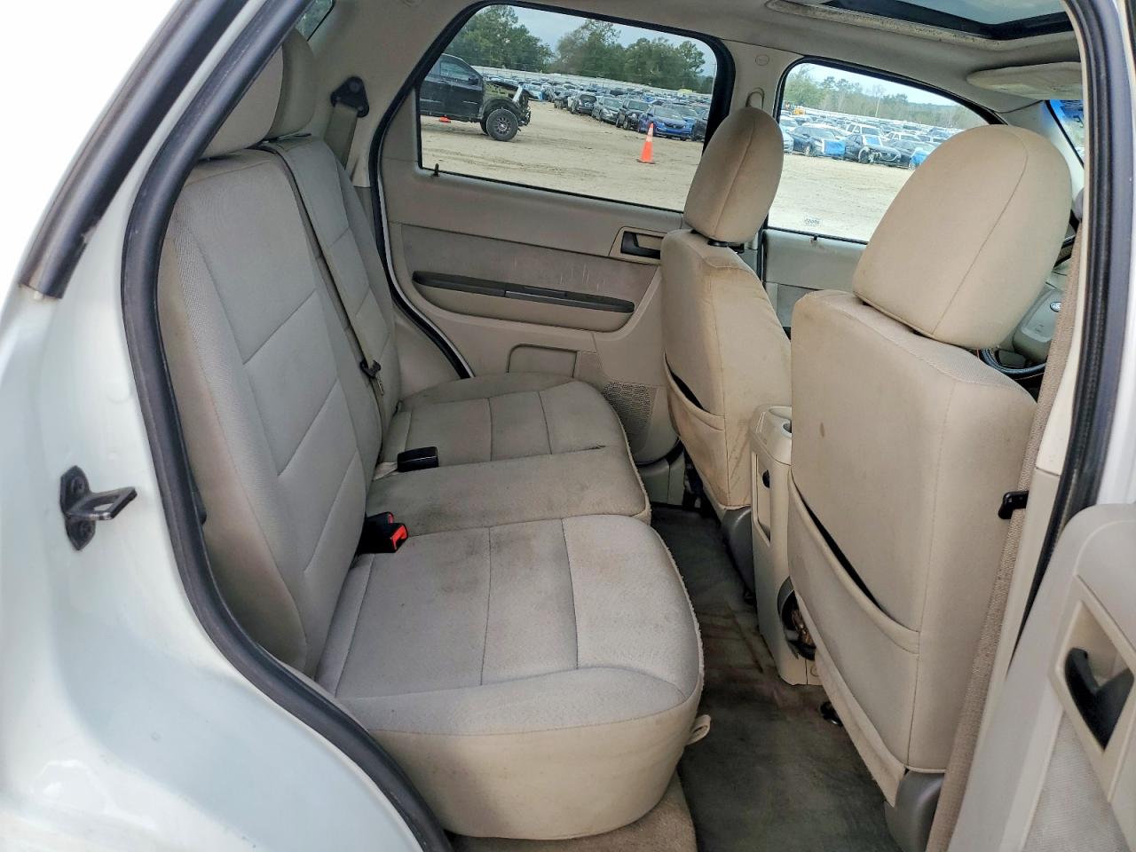 2010 FORD ESCAPE