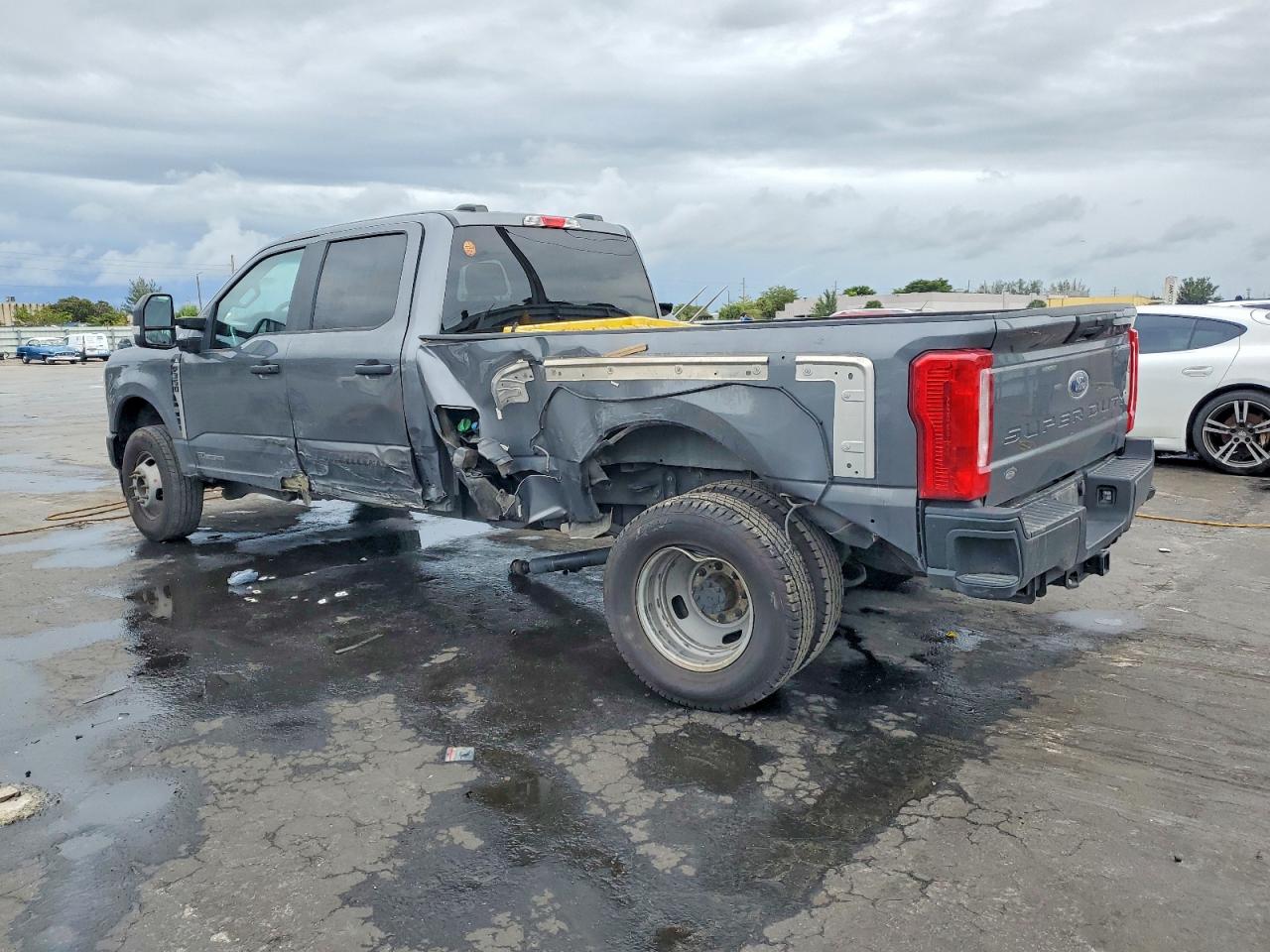 2024 FORD F350