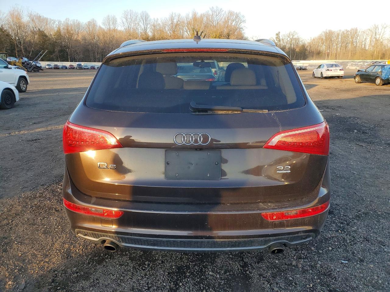 2011 AUDI Q5