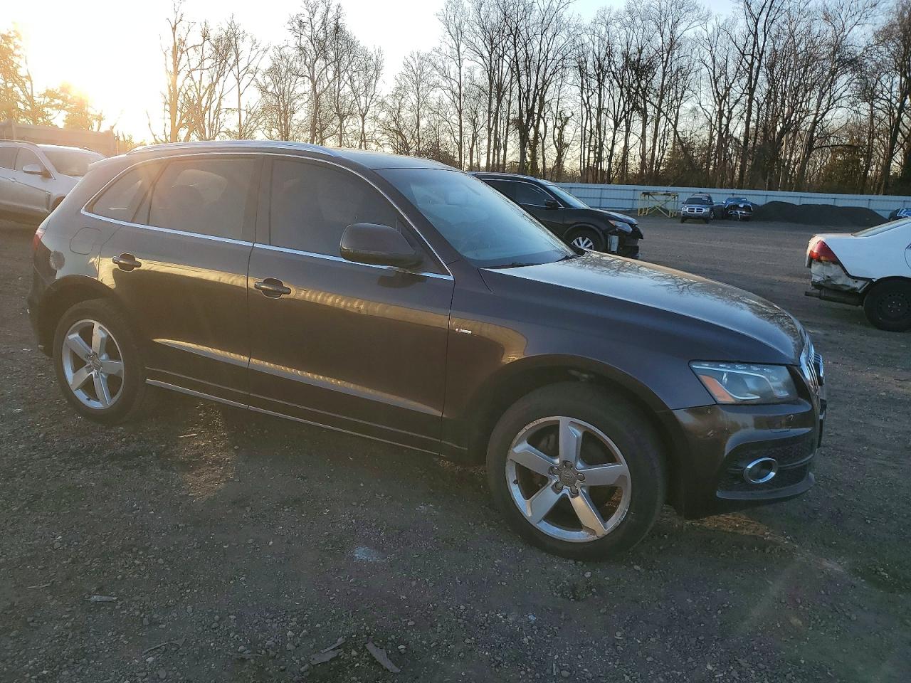 2011 AUDI Q5