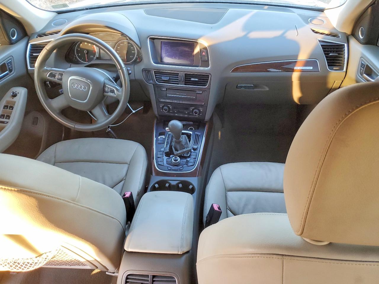 2011 AUDI Q5