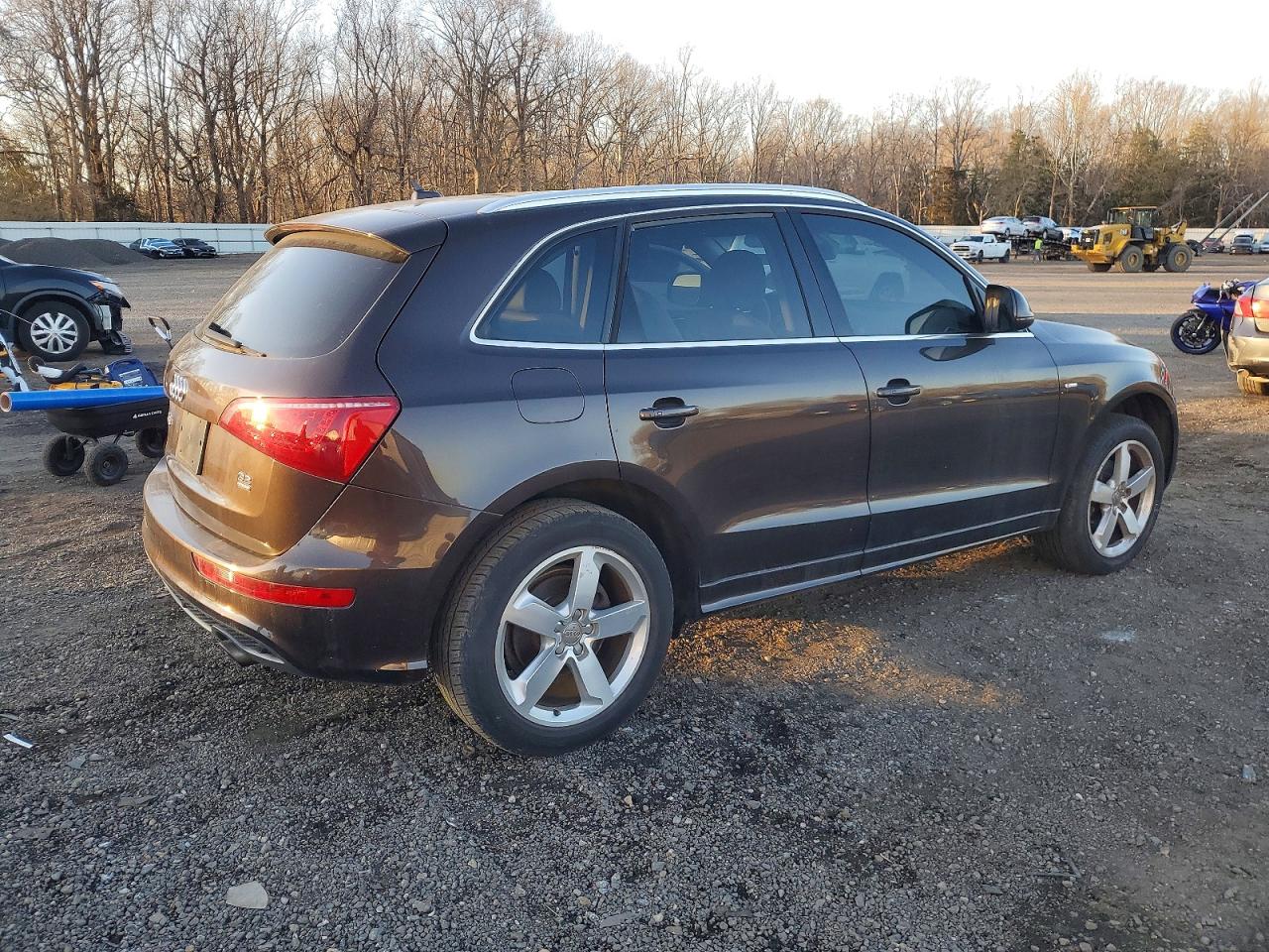 2011 AUDI Q5