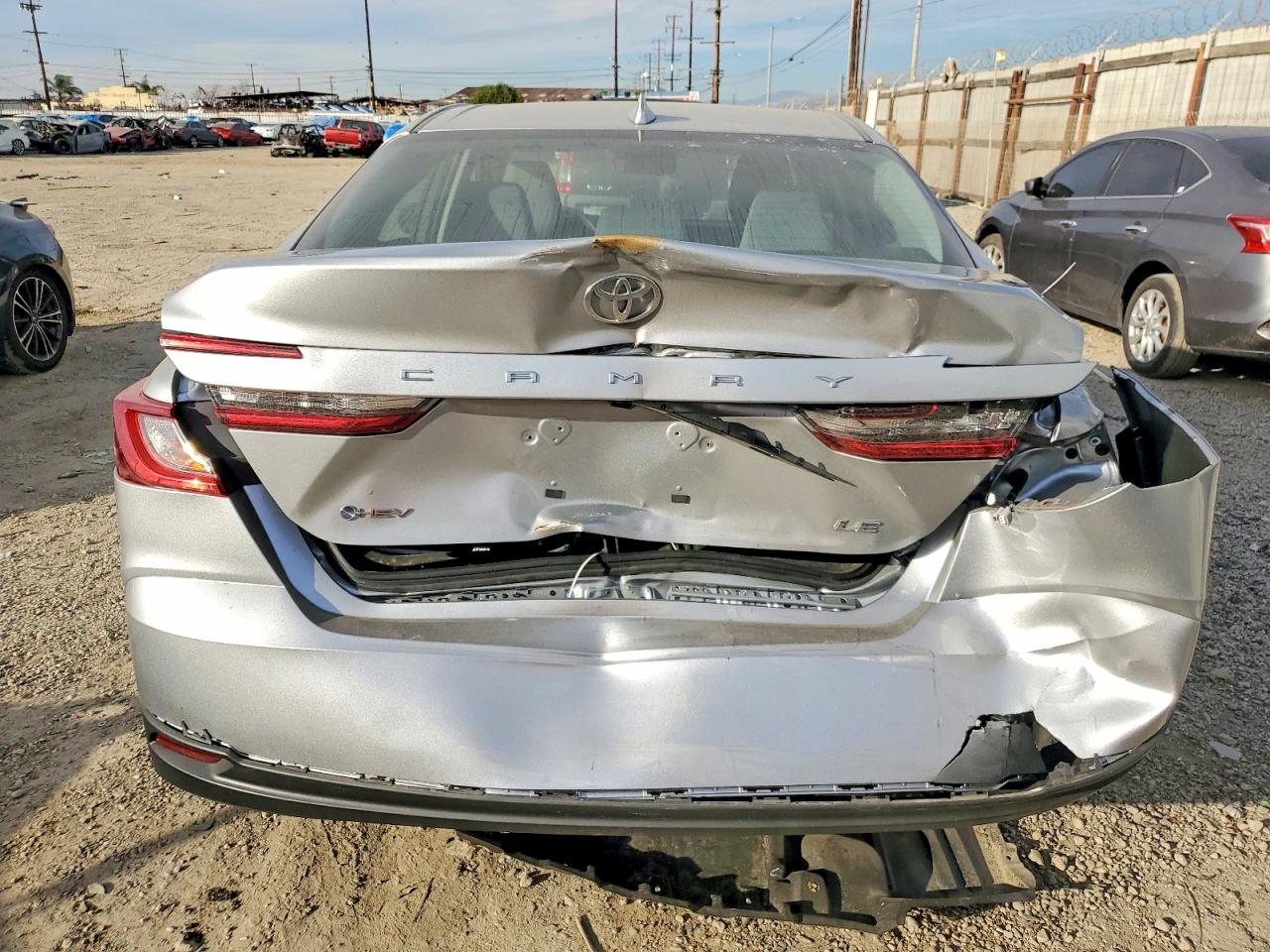 2025 TOYOTA CAMRY