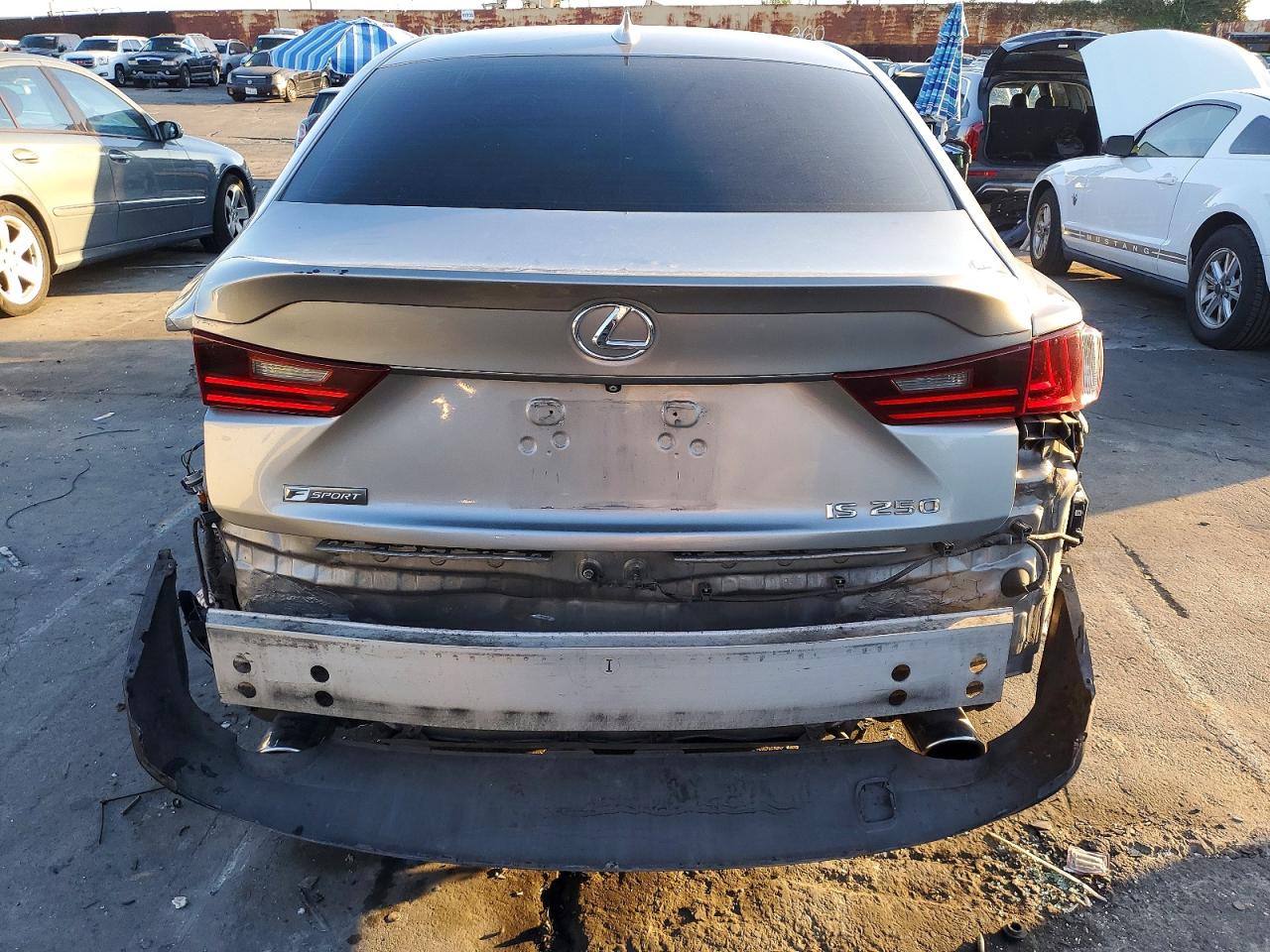 2015 LEXUS IS