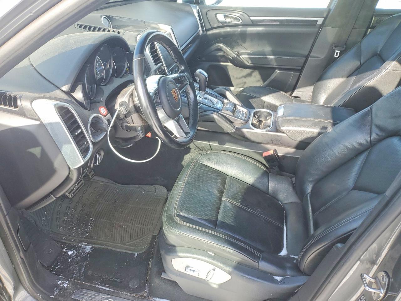 2017 PORSCHE CAYENNE