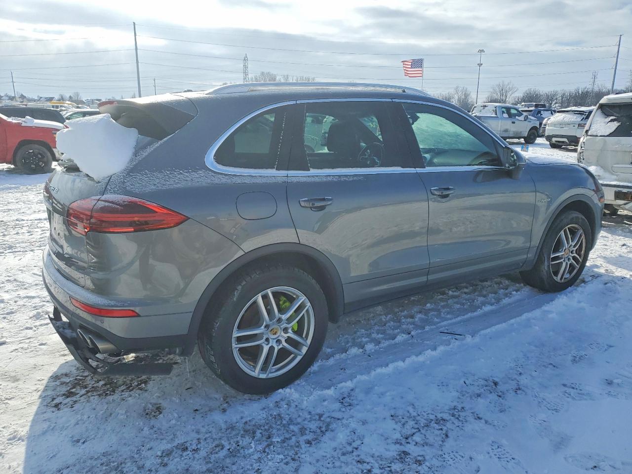 2017 PORSCHE CAYENNE