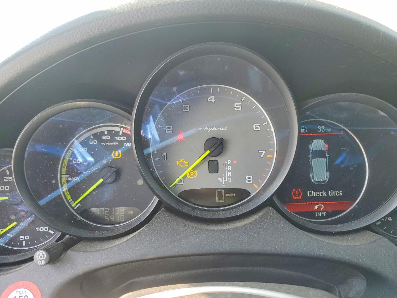 2017 PORSCHE CAYENNE