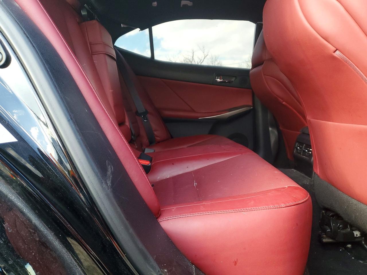 2015 LEXUS IS