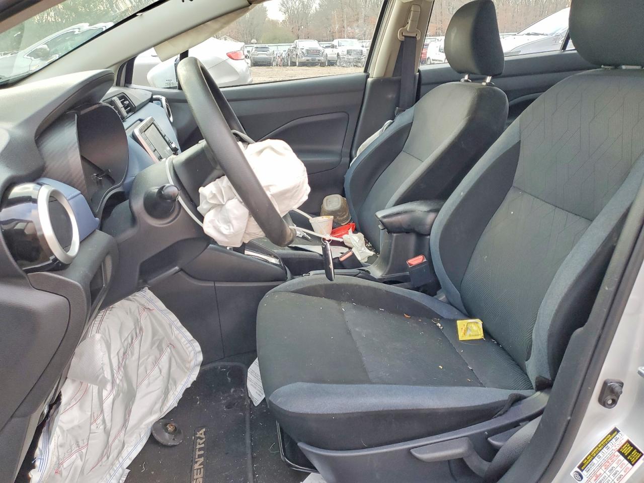 2023 NISSAN VERSA