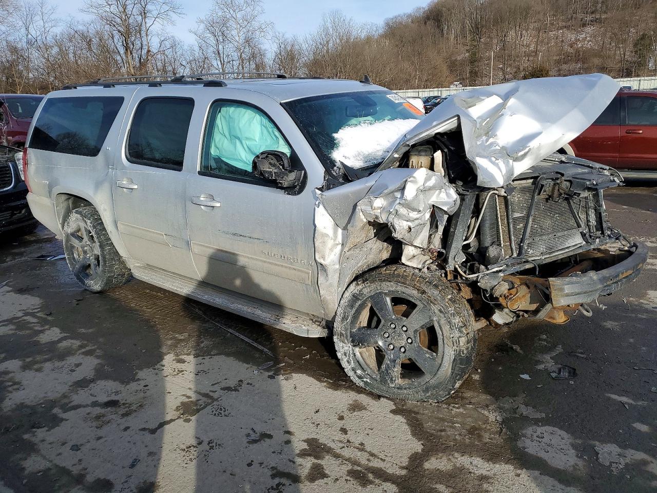 2014 CHEVROLET SUBURBAN